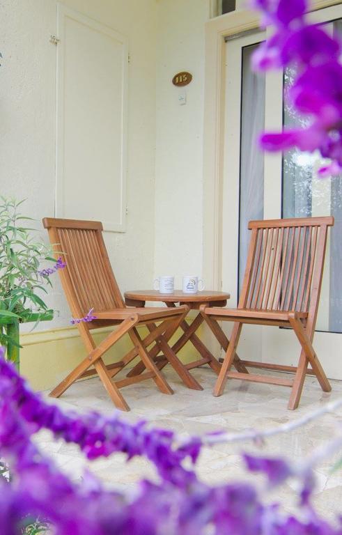 Club Bali Suites At Kota Bunga Cipanas  Εξωτερικό φωτογραφία