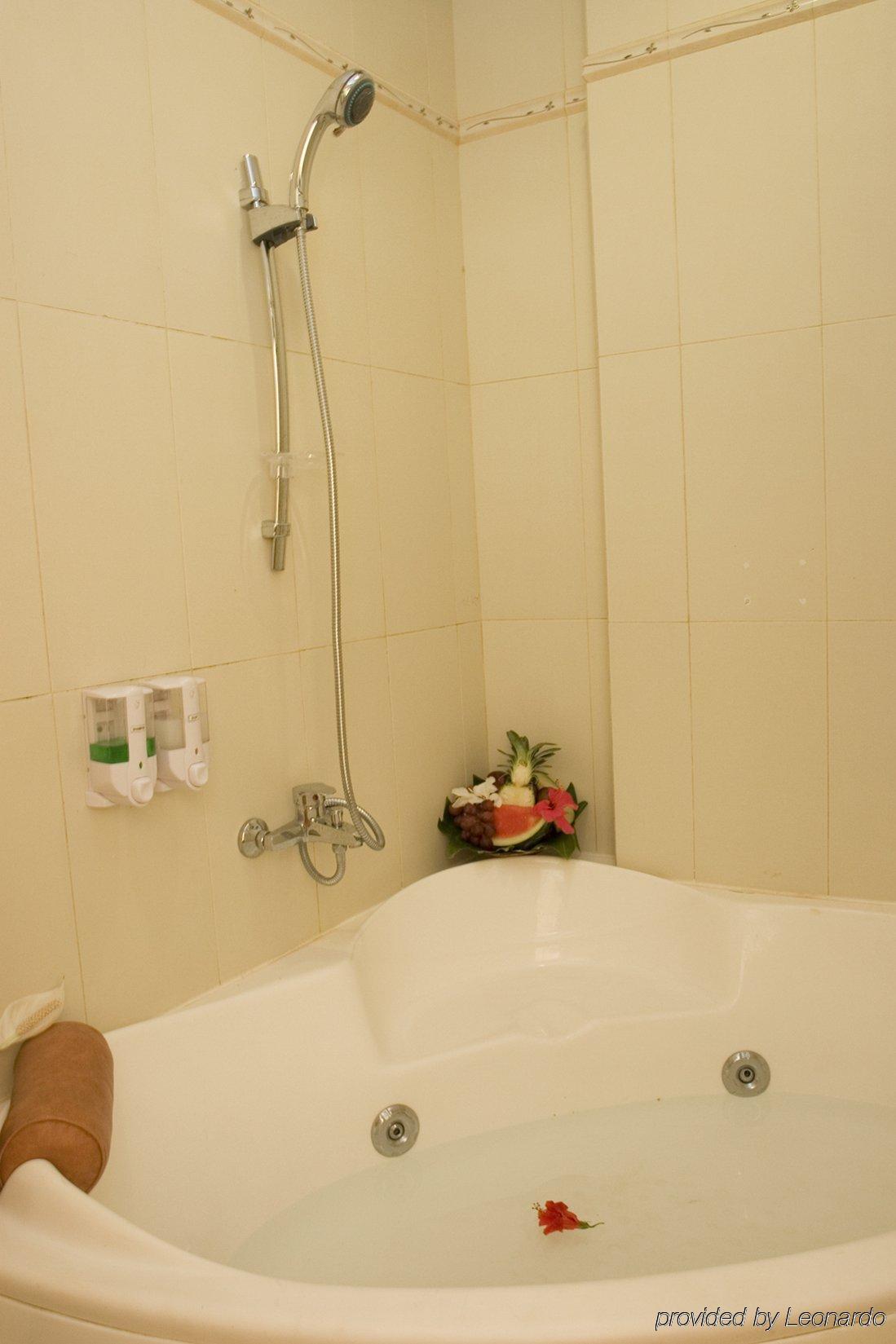 Club Bali Suites At Kota Bunga Cipanas  Εξωτερικό φωτογραφία