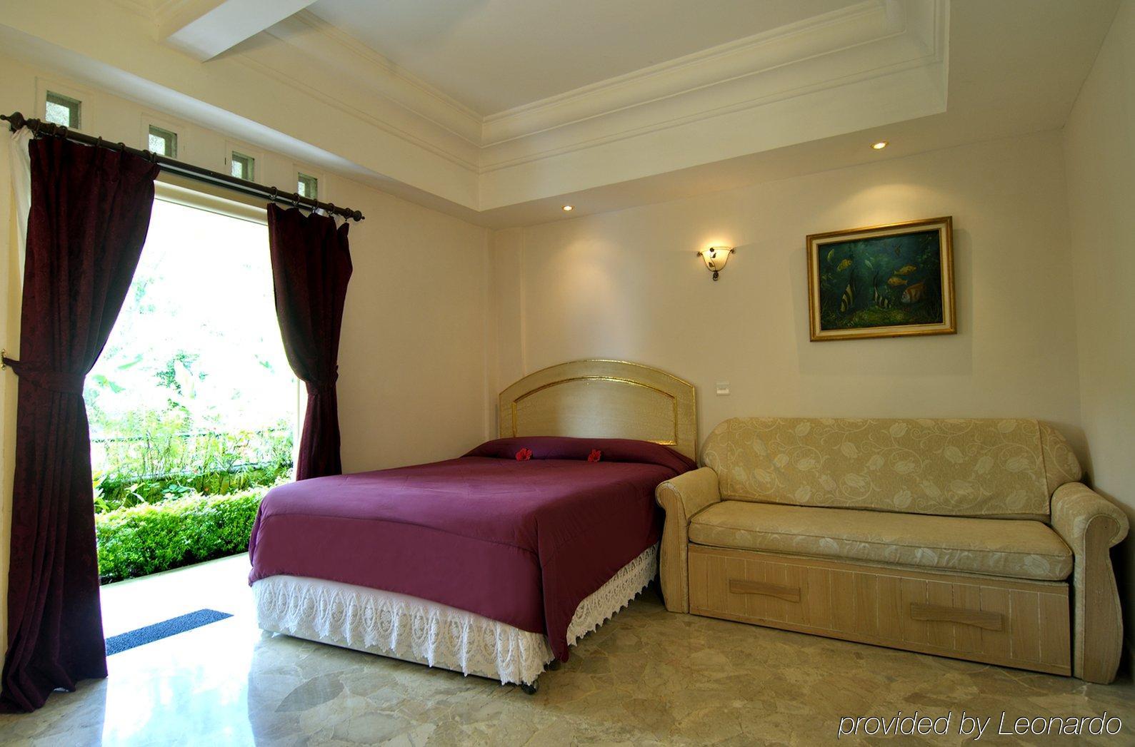 Club Bali Suites At Kota Bunga Cipanas  Εξωτερικό φωτογραφία